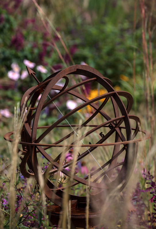 Sfera armillare completa da giardino. Complete armillary sphere for garden